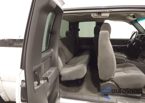 2005 Chevrolet Silverado 1500 Z71 z USA, uszkodzony, nr VIN 1GCEK19Z95Z311498